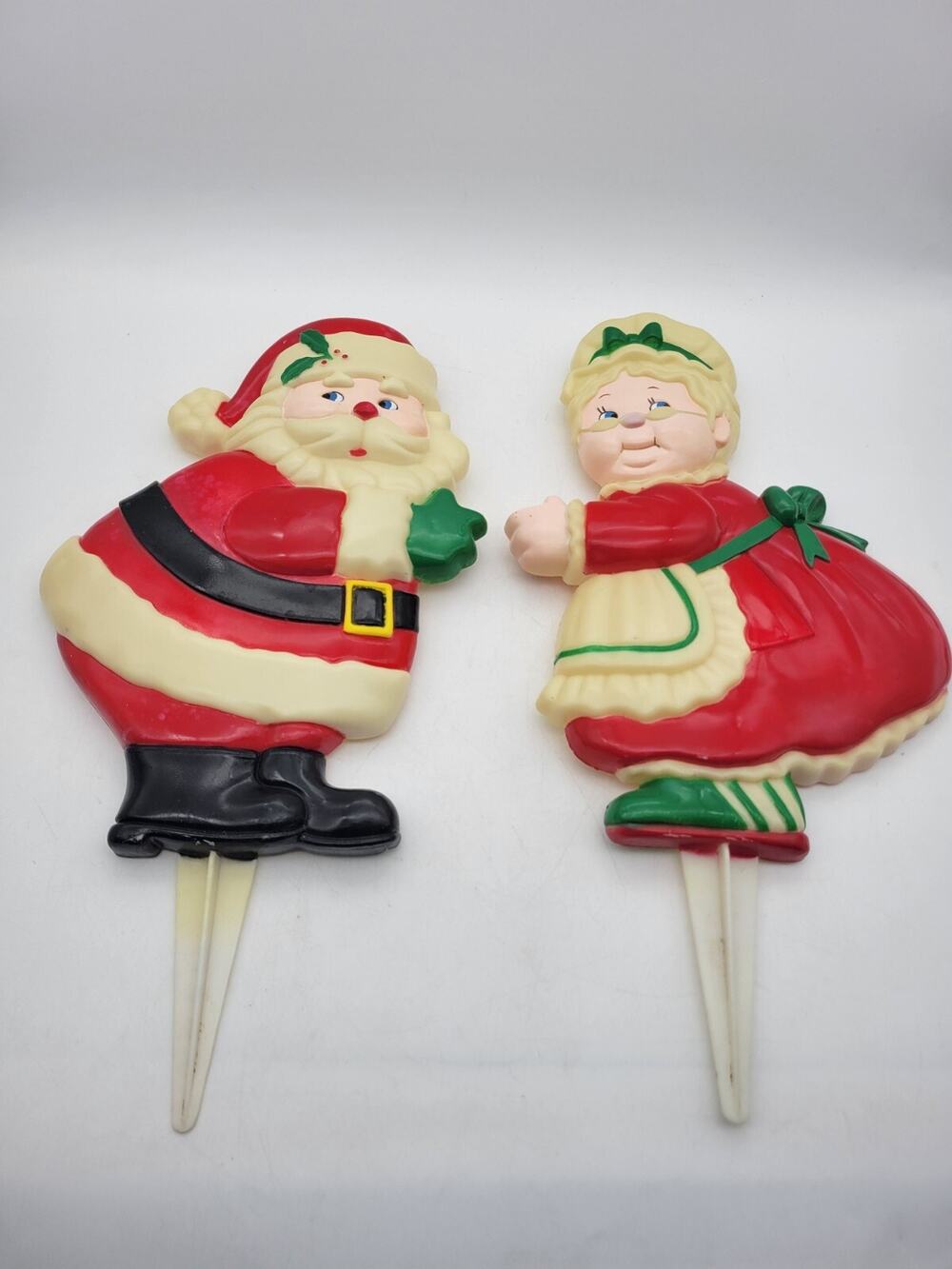 Vintage JSNY Santa Mrs. Claus Plastic Christmas Yard Lawn Stakes